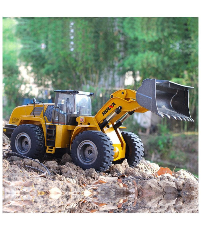 Bulldozer retroexcavadora Huina 1583 1/14 2.4ghz - E1rc.com